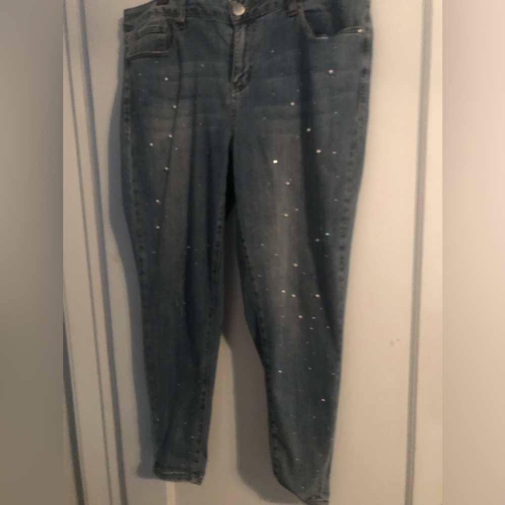 Lightly worn Lane bryant 16w light blue skinny jeans